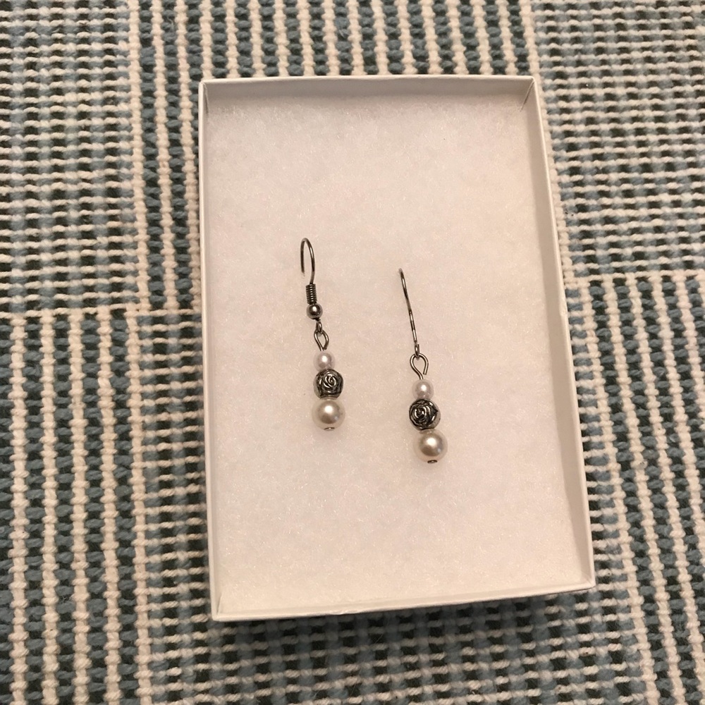 Pearl earrings